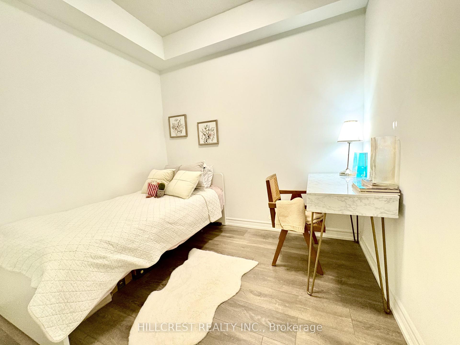 2 Bedrooms Condo at 36 Forest Manor,  Toronto For sale