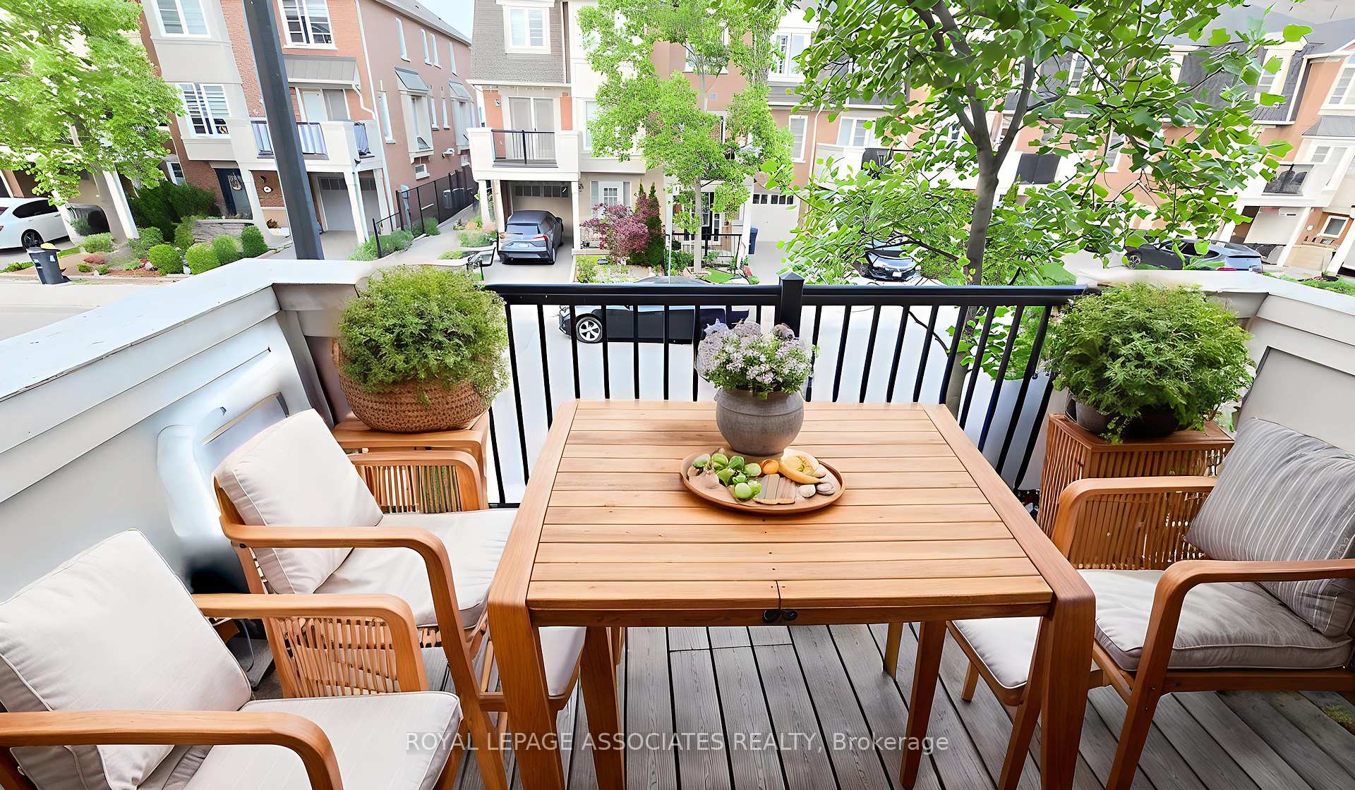 2 Bedrooms Condo at 50 Mendelssohn, Toronto For sale