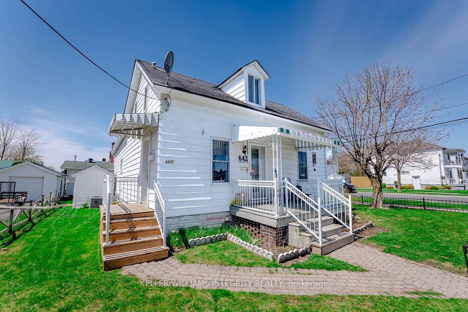 642 Marlborough