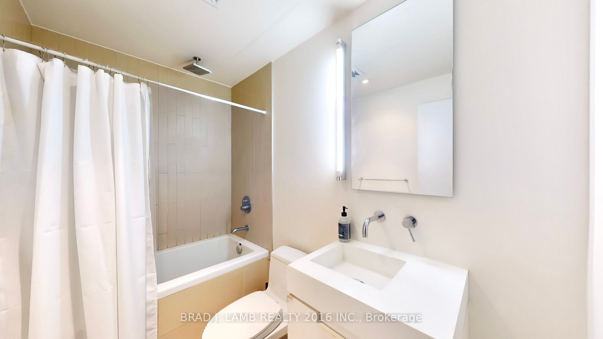 25 Oxley Street, #804