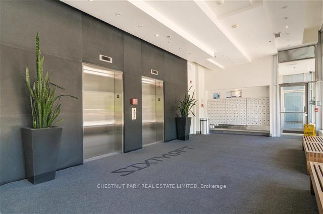 1 Bedroom Condo at 60 Bathurst, Toronto For sale