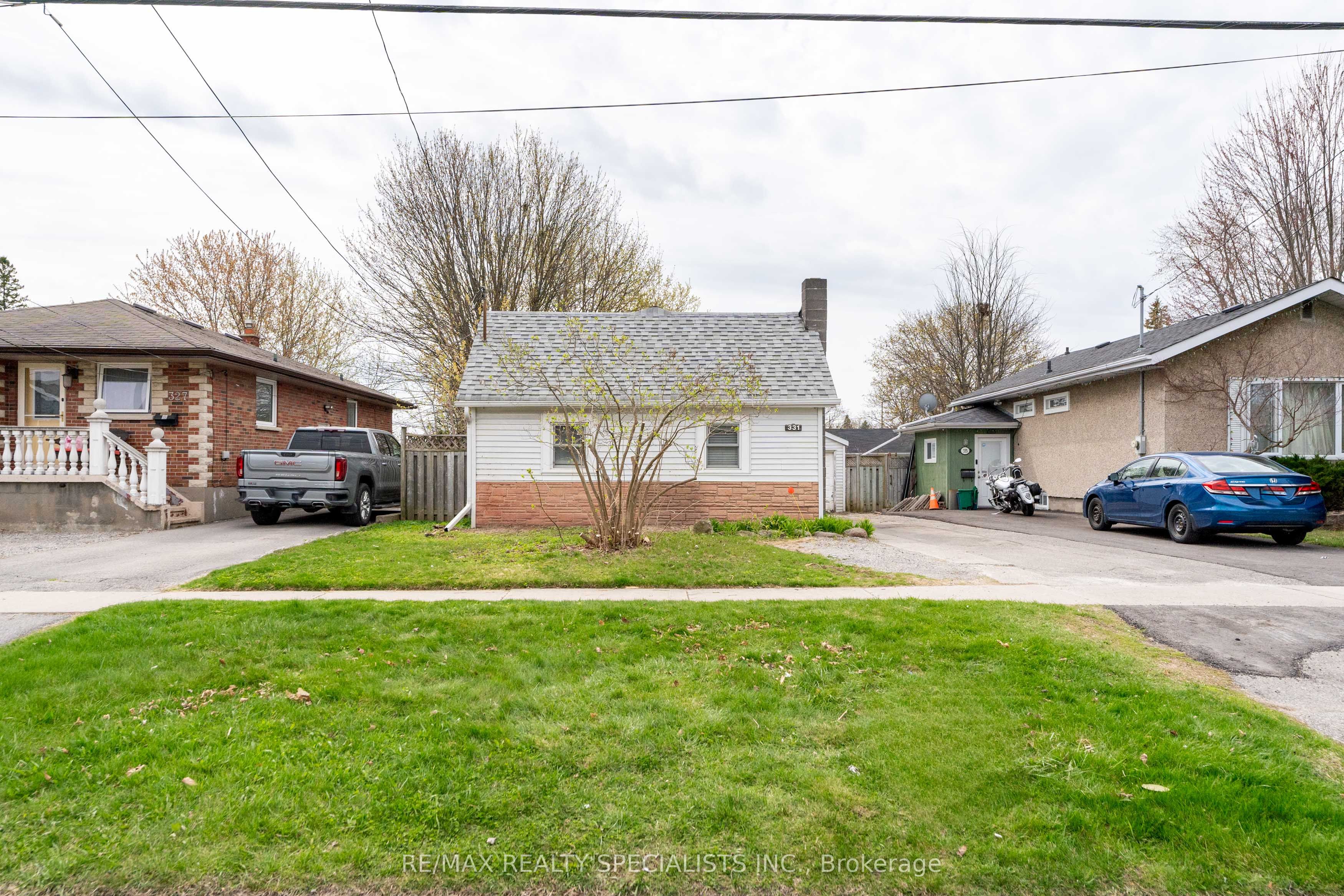 331 Annapolis Avenue, Oshawa, ON L1J 2Y1