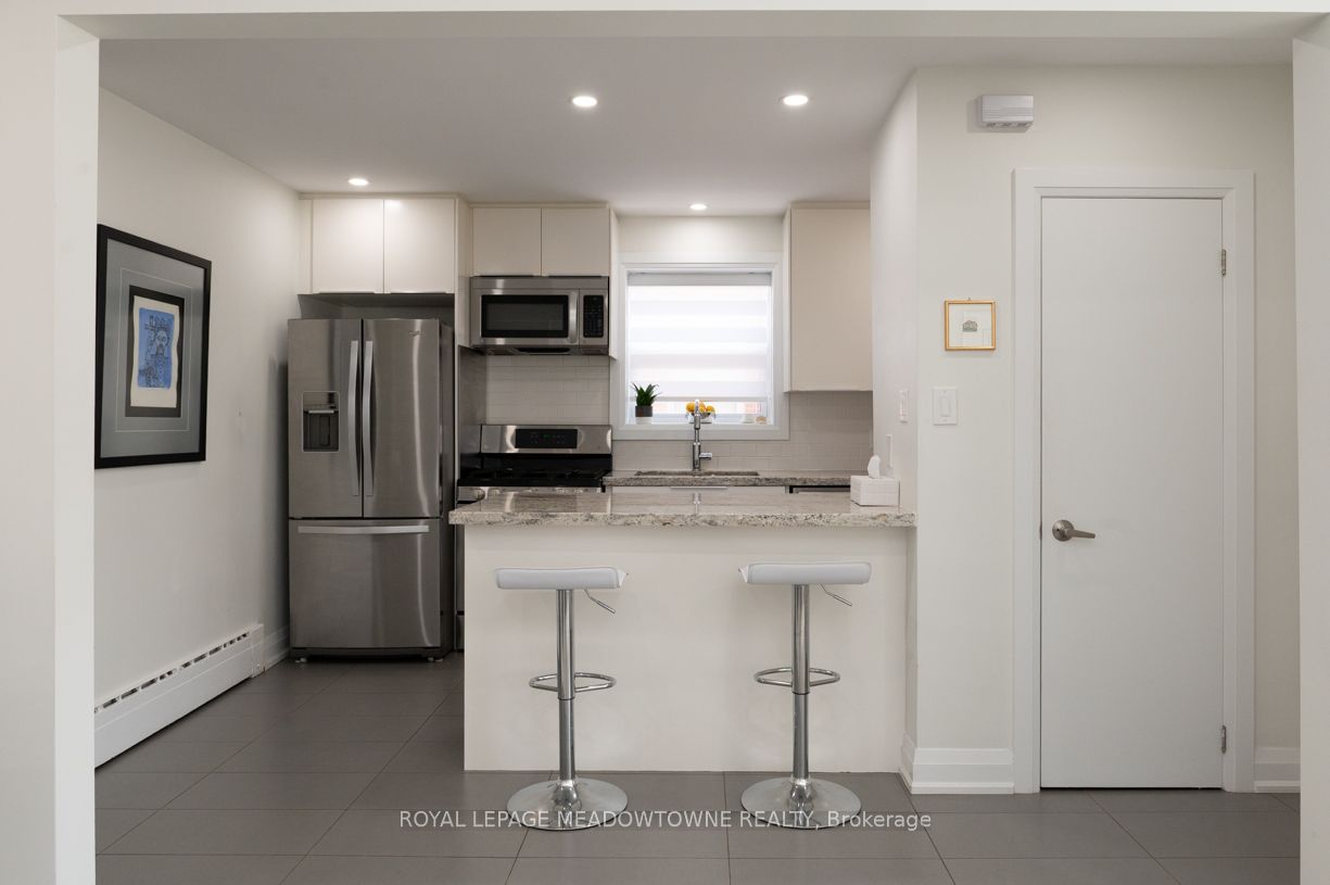 33 Broadview Avenue, #3