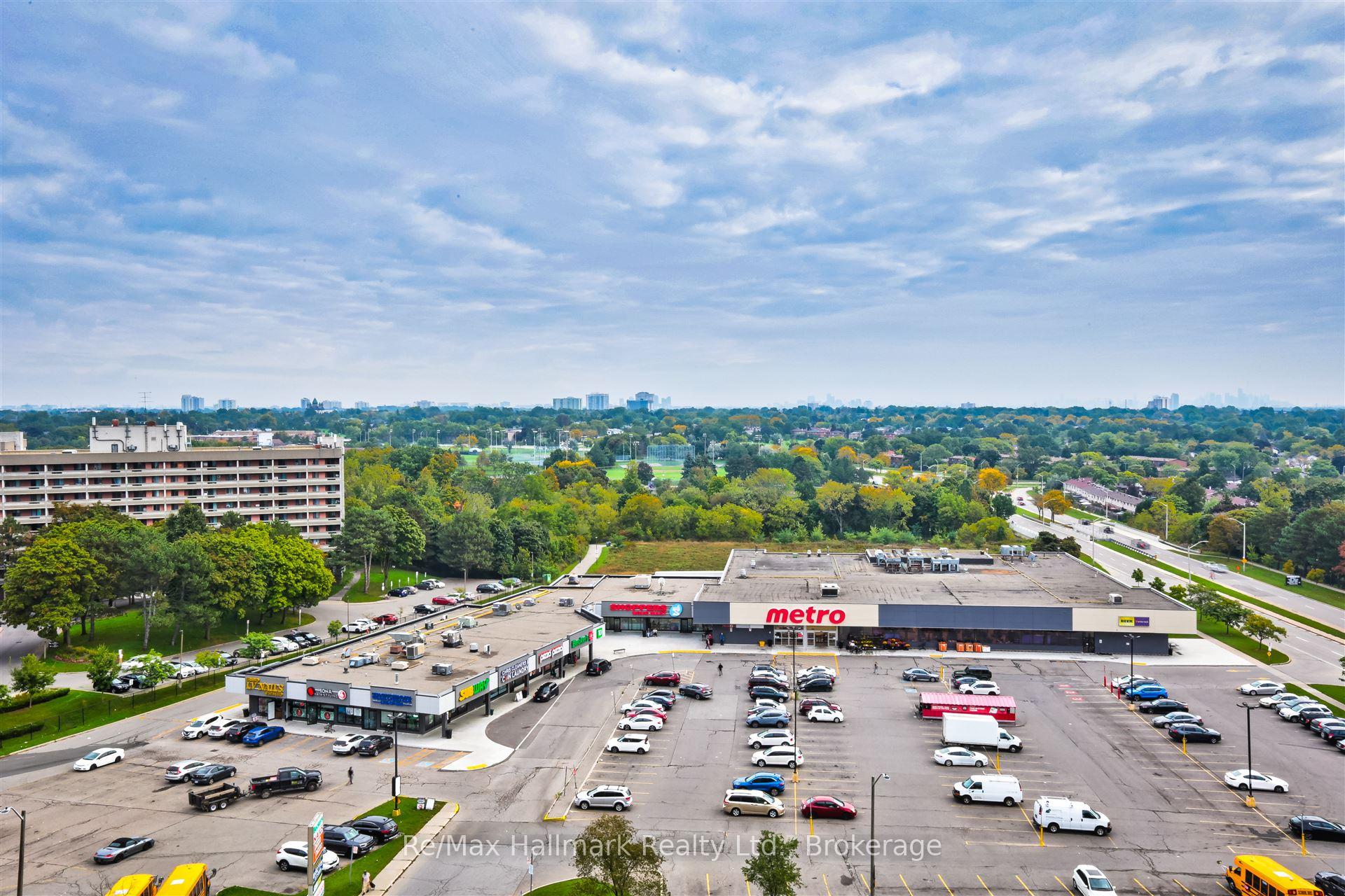 2 Bedrooms Condo at 1580 Mississauga Valley,  Mississauga For sale
