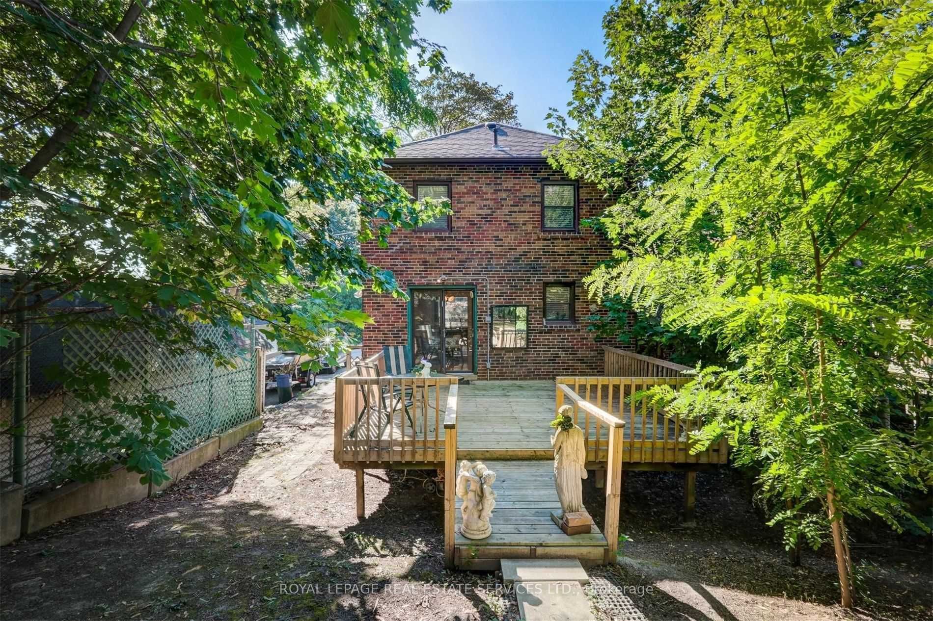 21 Lorindale Avenue