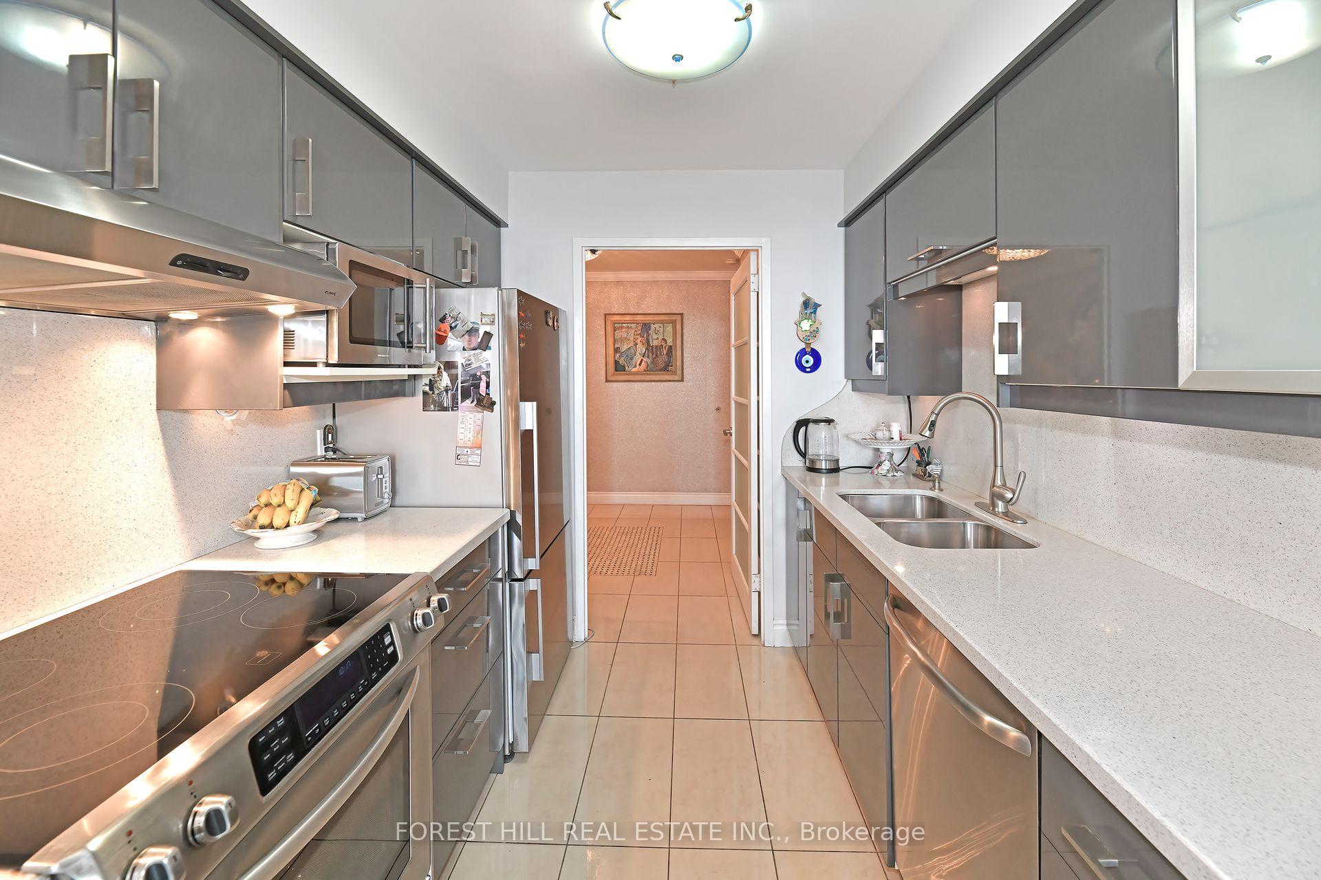 2 Bedrooms Condo at 135 Antibes,  Toronto For sale