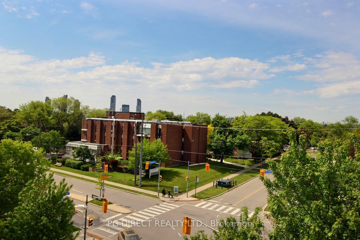 2 Bedrooms Condo at 99 The Donway, Toronto For sale