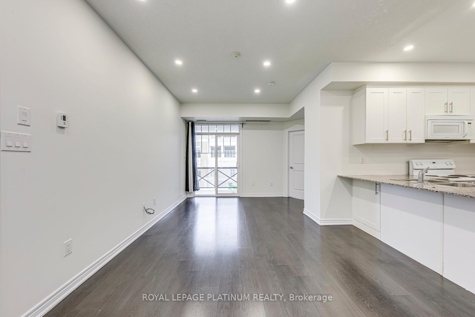 2 Bedrooms Condo at 2339 Sawgrass, Oakville For sale