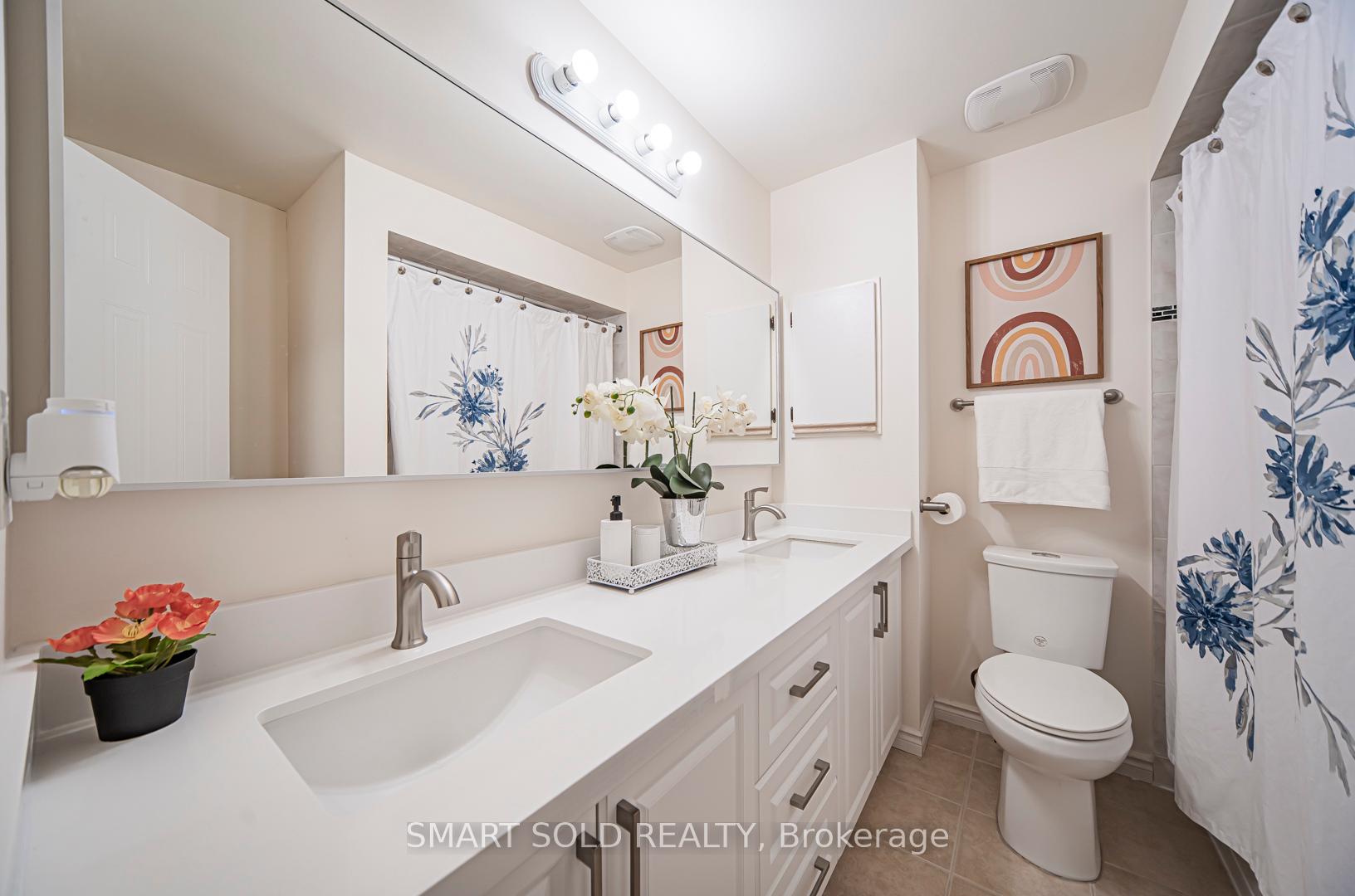 4 Bedrooms Condo at 3500 Brimley, Toronto For sale