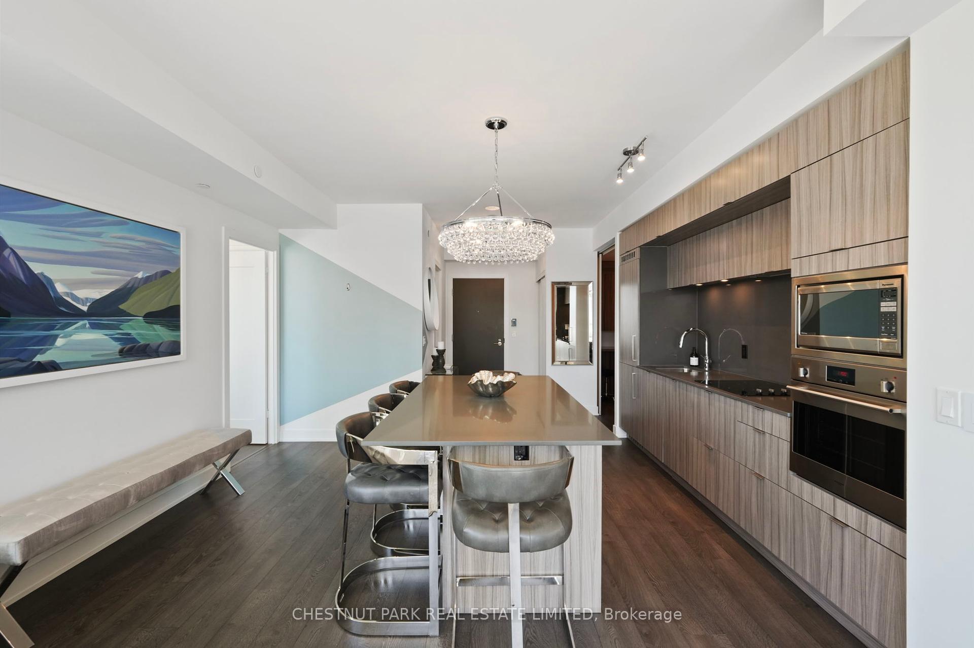 3 Bedrooms Condo at 38 Cameron, Toronto For sale
