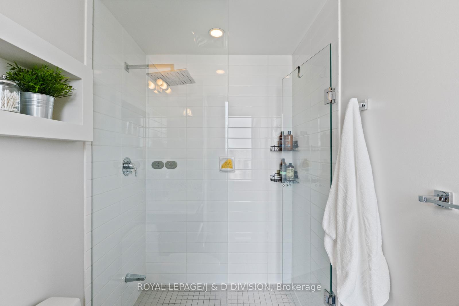 3 Bedrooms Condo at 59 East Liberty,  Toronto For sale