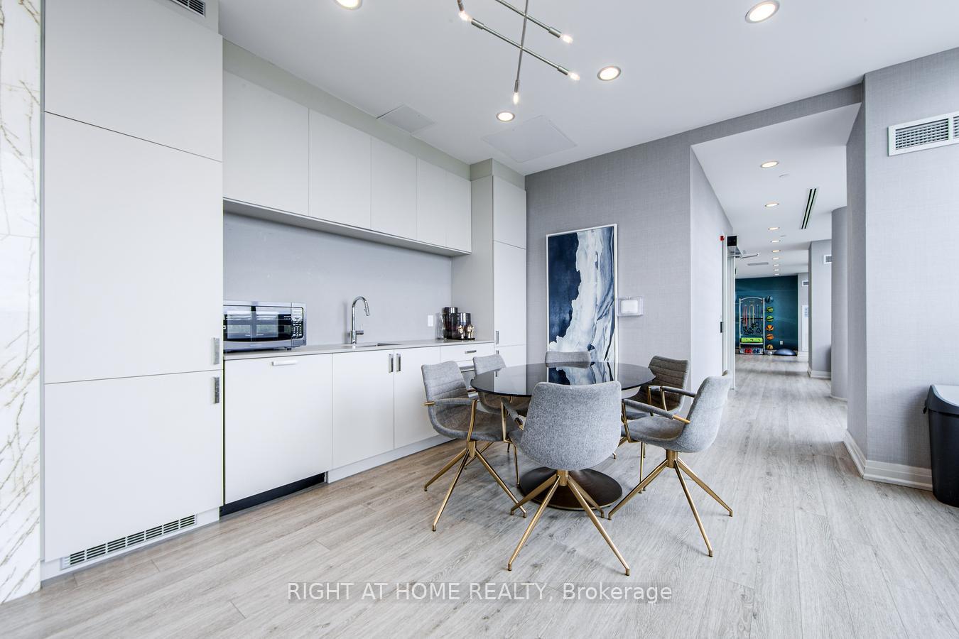 1 Bedroom Condo at 630 Greenwood, Toronto For sale