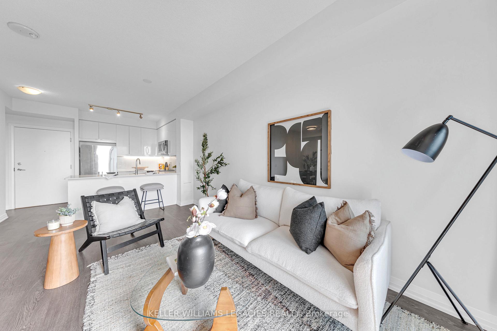 2 Bedrooms Condo at 50 Thomas Riley, Toronto For sale