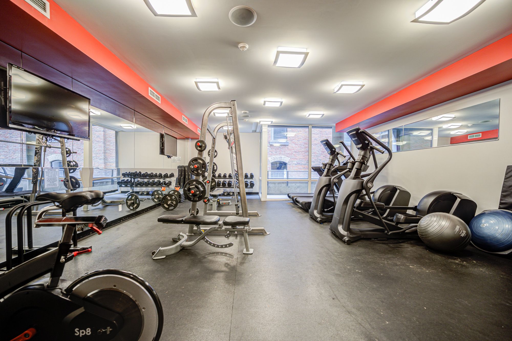 478 King Street W 318