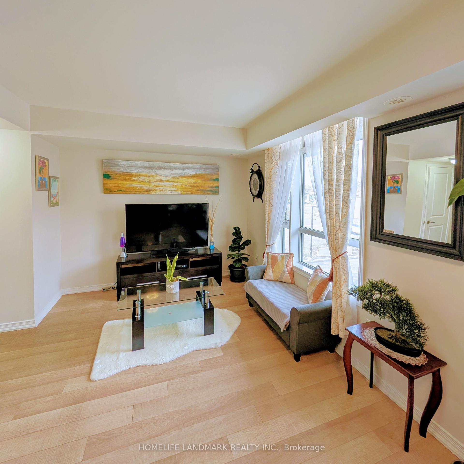 2 Bedrooms Condo at 80 Orchid Place,  Toronto For sale
