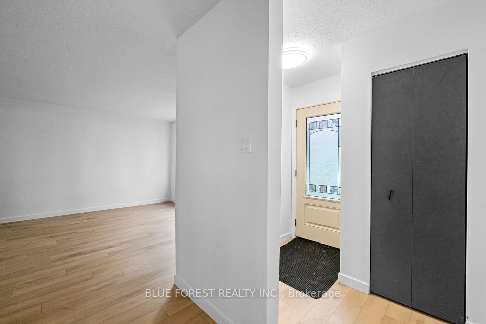 #100 - 274 Homestead Crescent, London North, ON N6G 2E5
