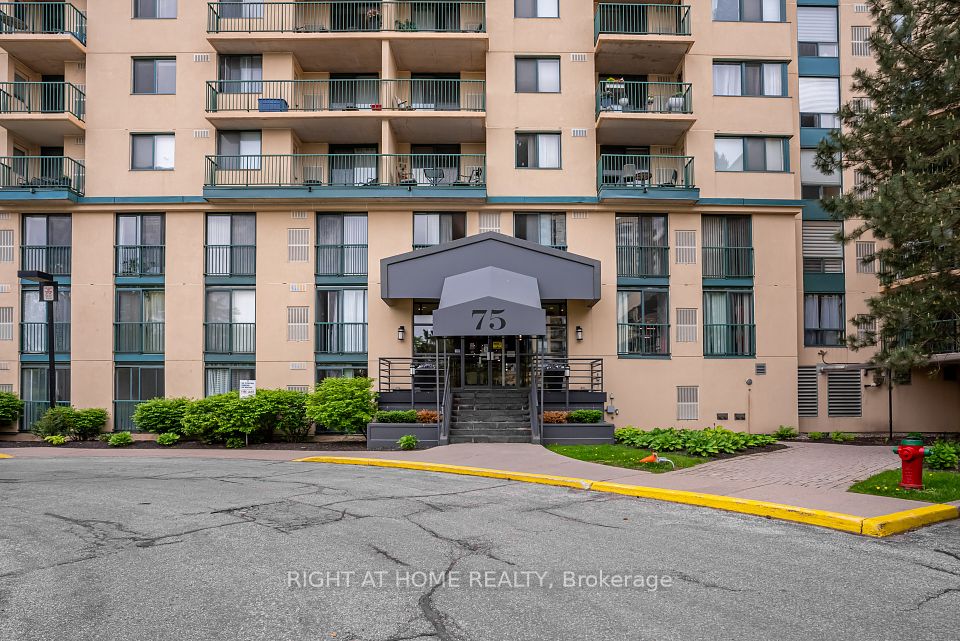 #1701 - 75 Ellen Street, Barrie, ON L4N 7R6