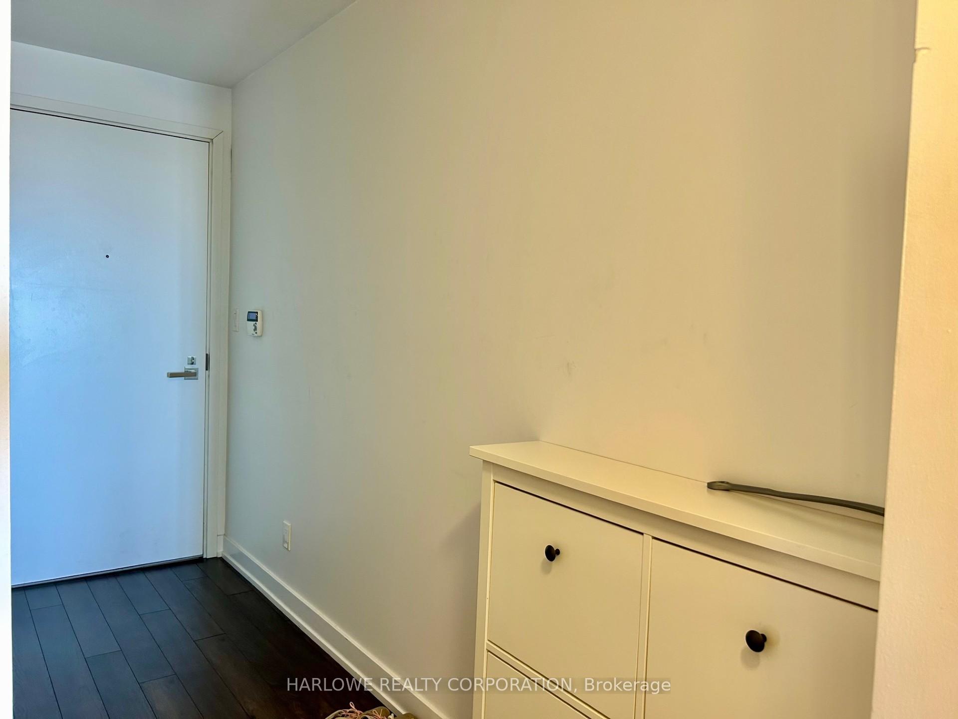 1 Bedroom Condo at 30 Ordnance,  Toronto For sale