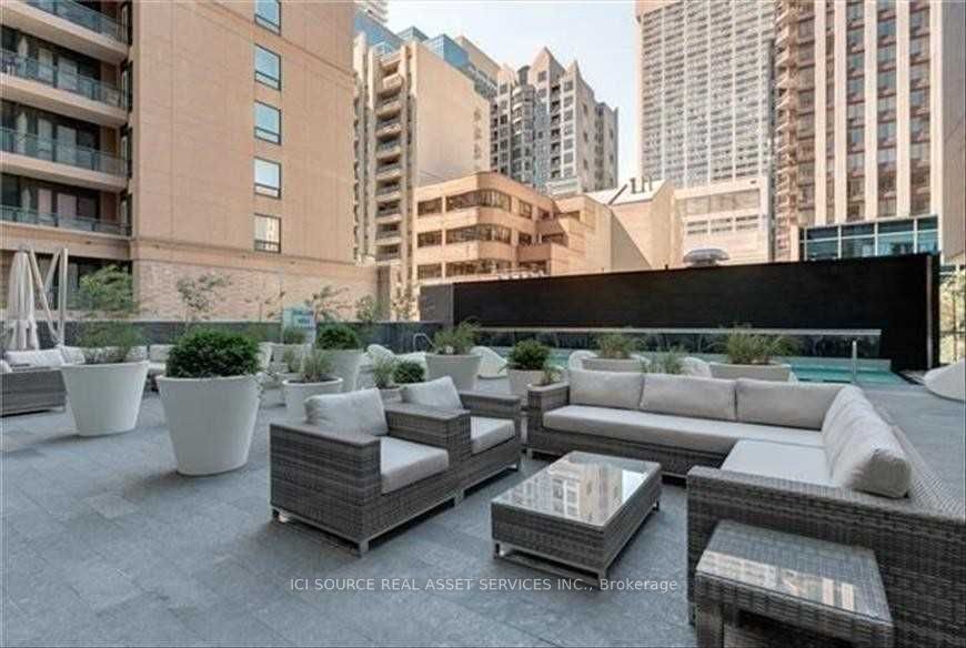42 Charles Street E, #2104
