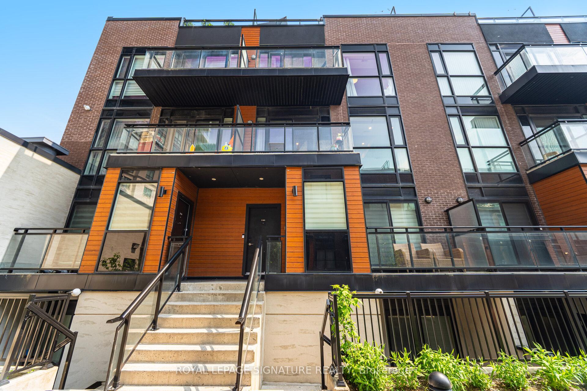 2 Bedrooms Condo at 5289 Highway 7, Vaughan For sale