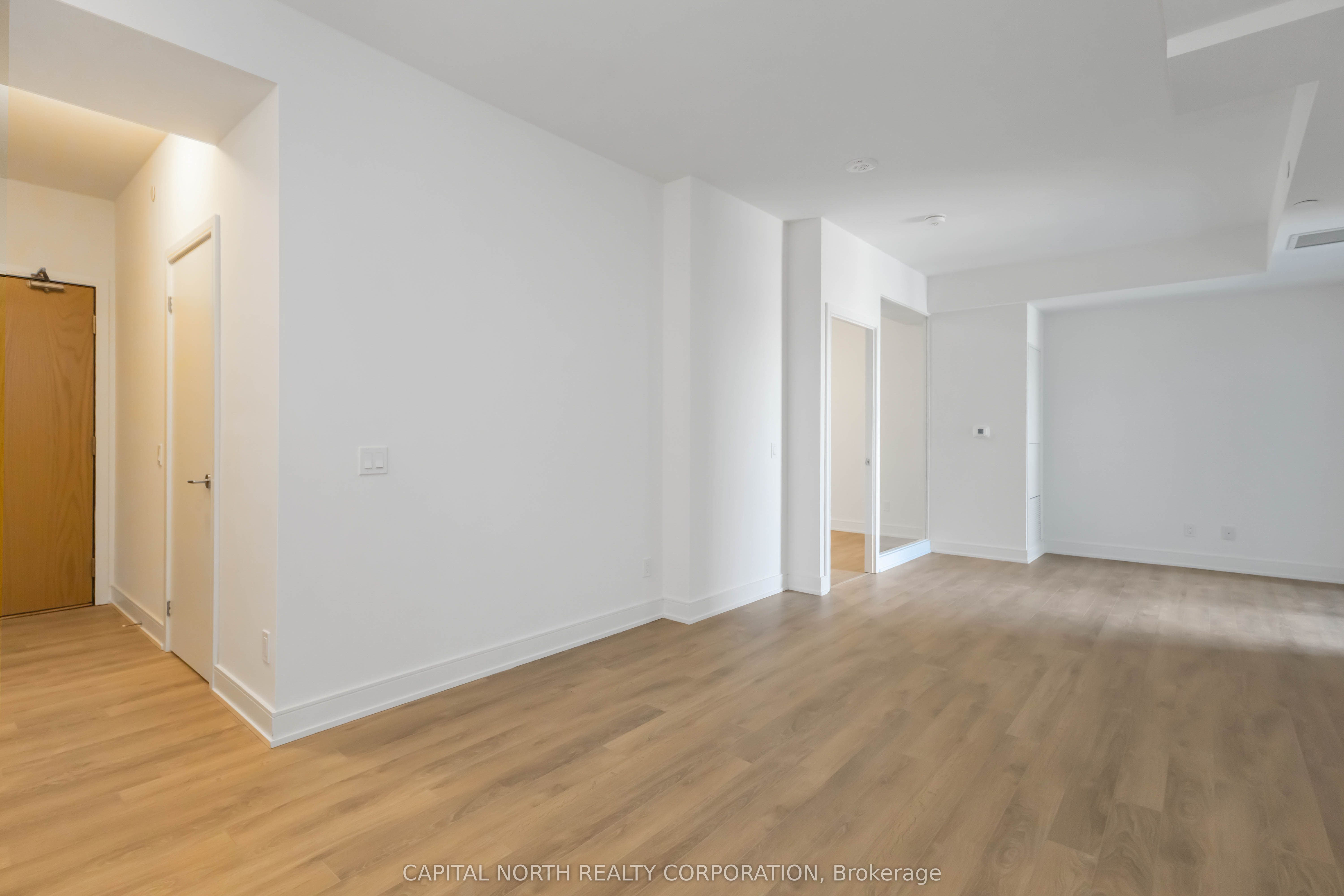 1350 Ellesmere Road, #527