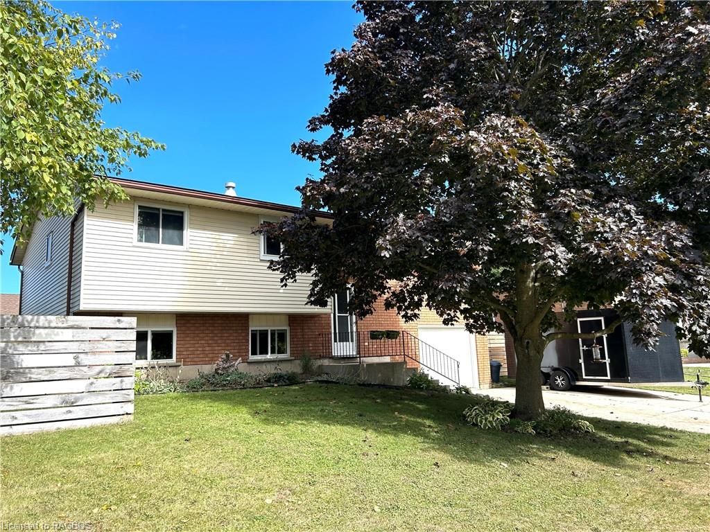 390 GEORGE Street West Grey Ontario N0G 1R0