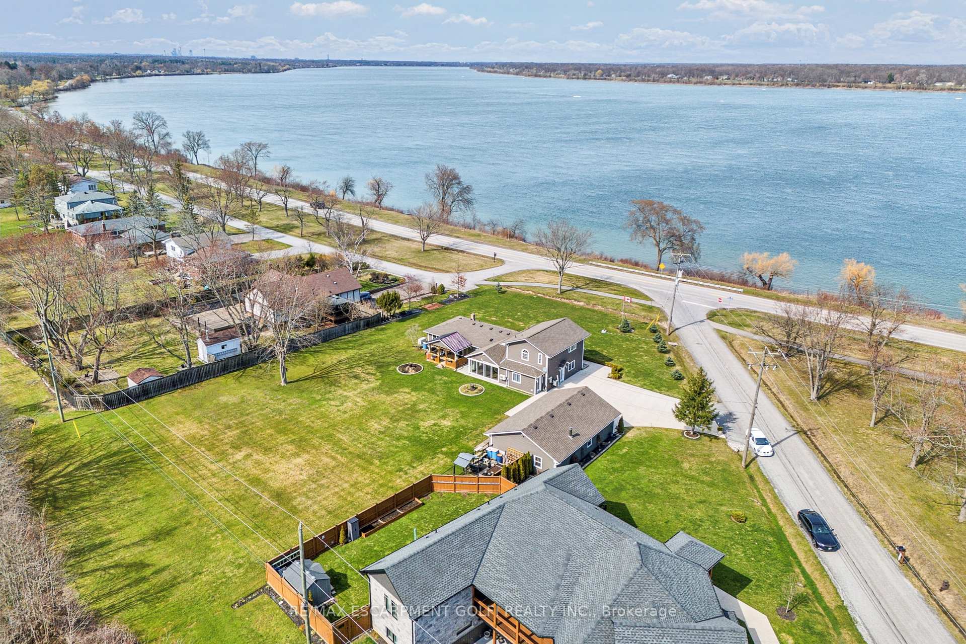 4099 Niagara Parkway, Fort Erie, ON L0S 1S0