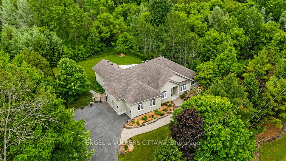 6196 Elkwood