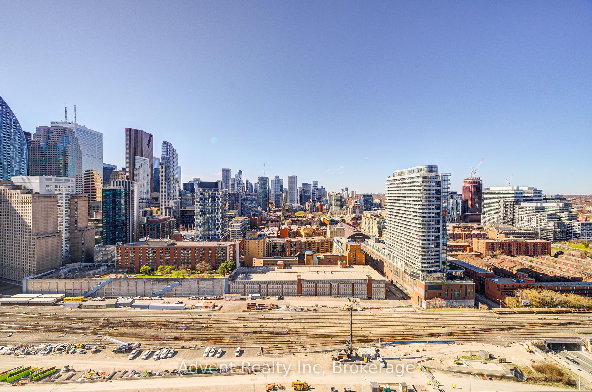 2 Bedrooms Condo at 55 Cooper,  Toronto For sale