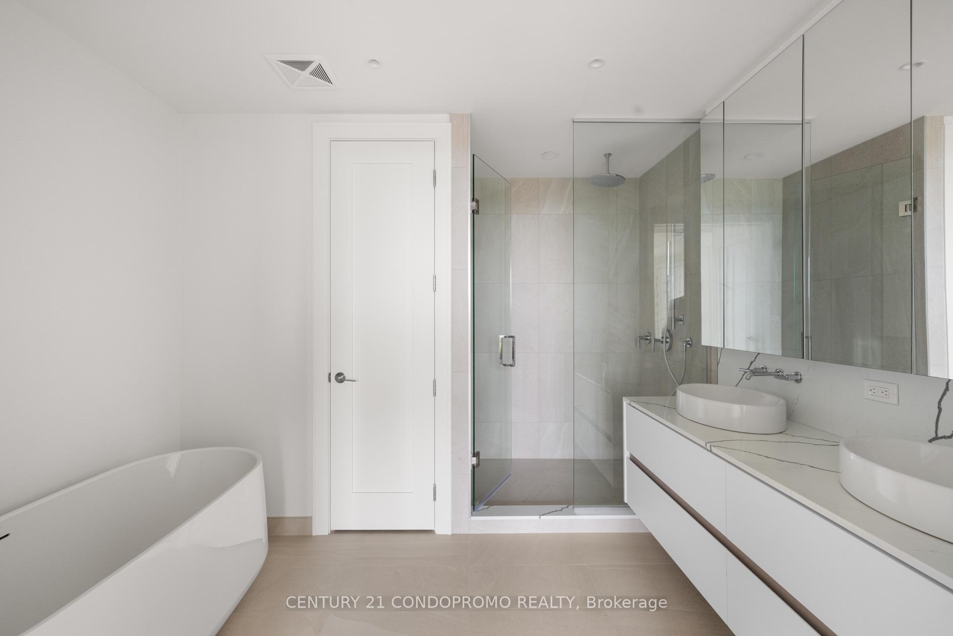 2 Bedrooms Condo at 2 Forest Hill, Toronto For sale