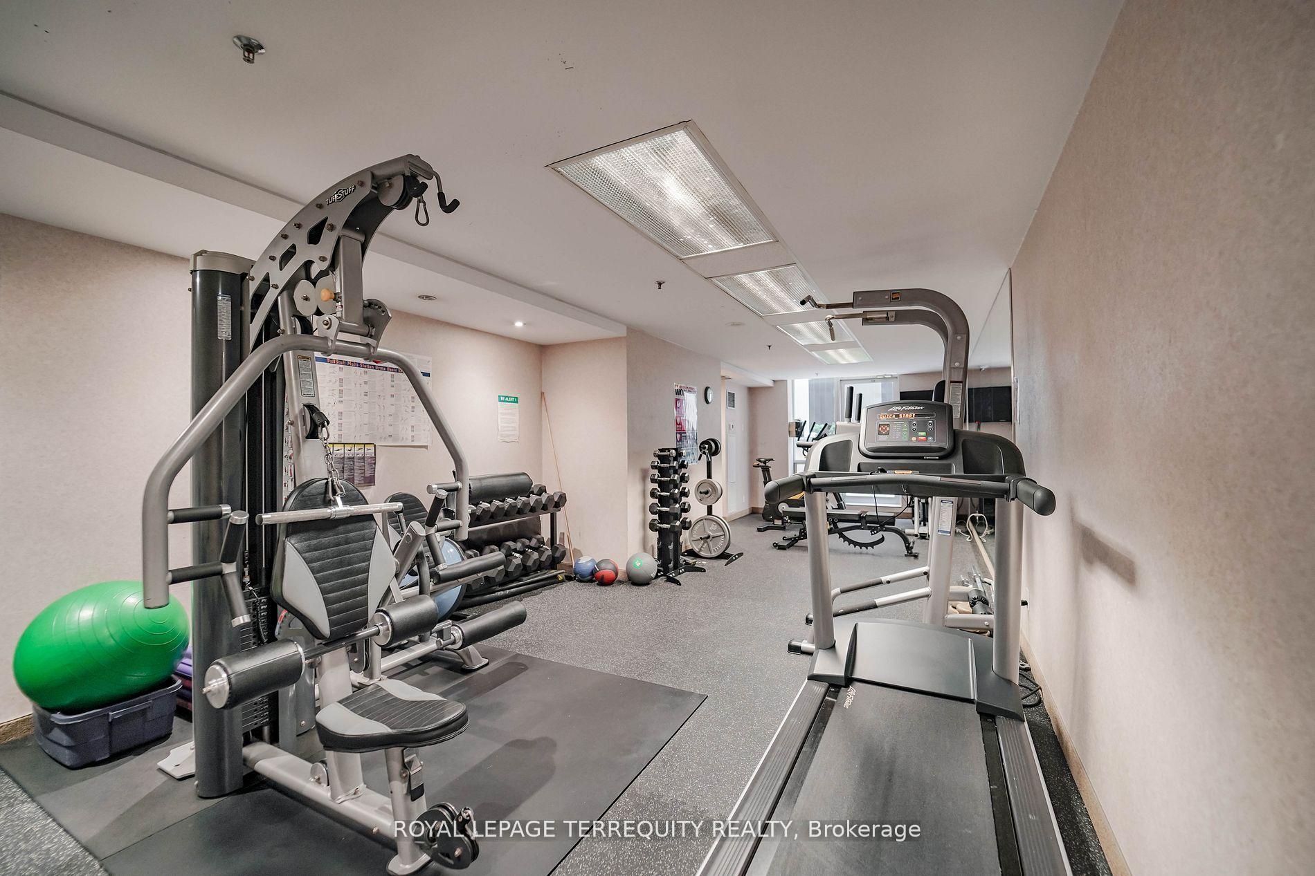 2 Bedrooms Condo at 43 Eglinton, Toronto For sale