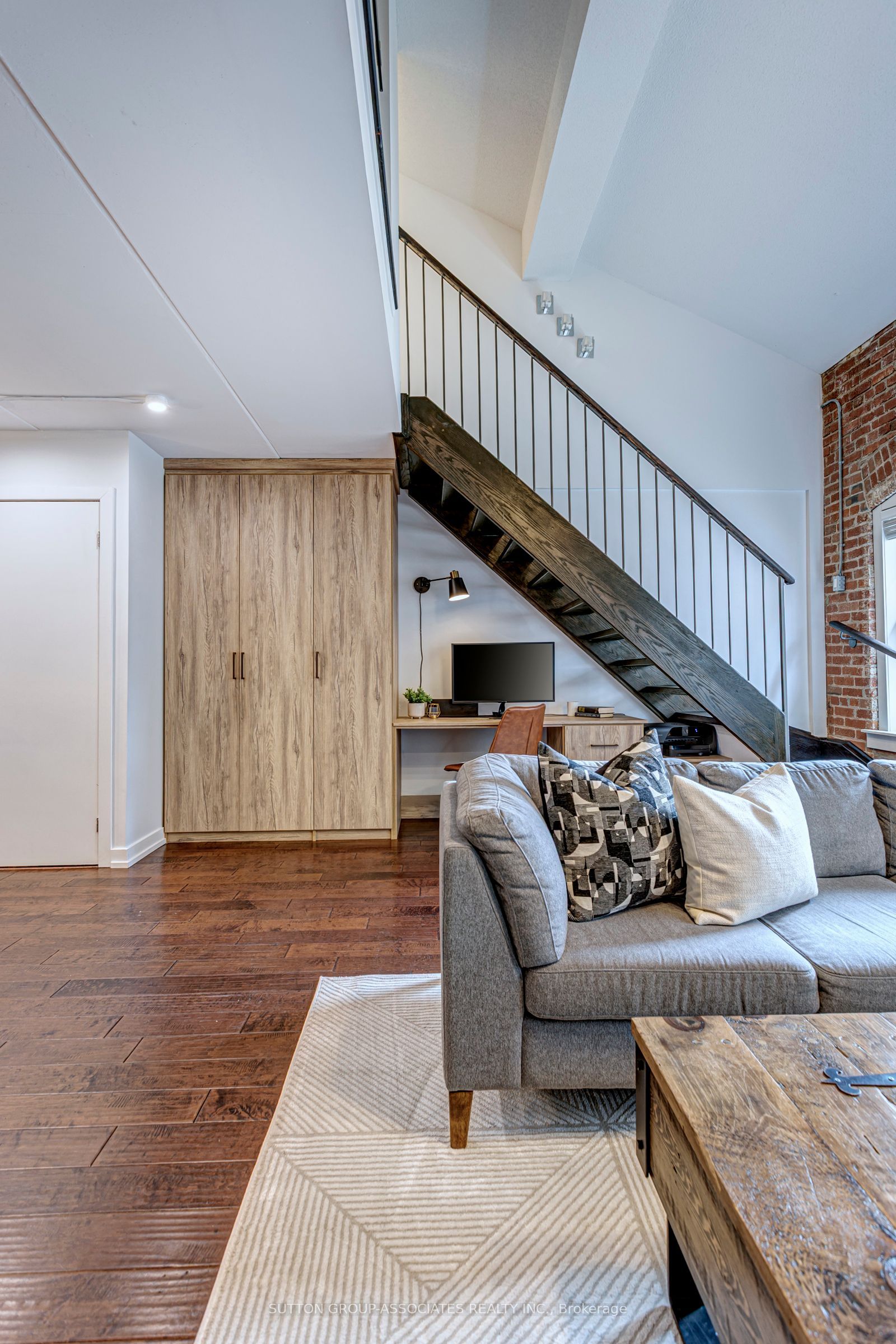 1100 Lansdowne Avenue, #333