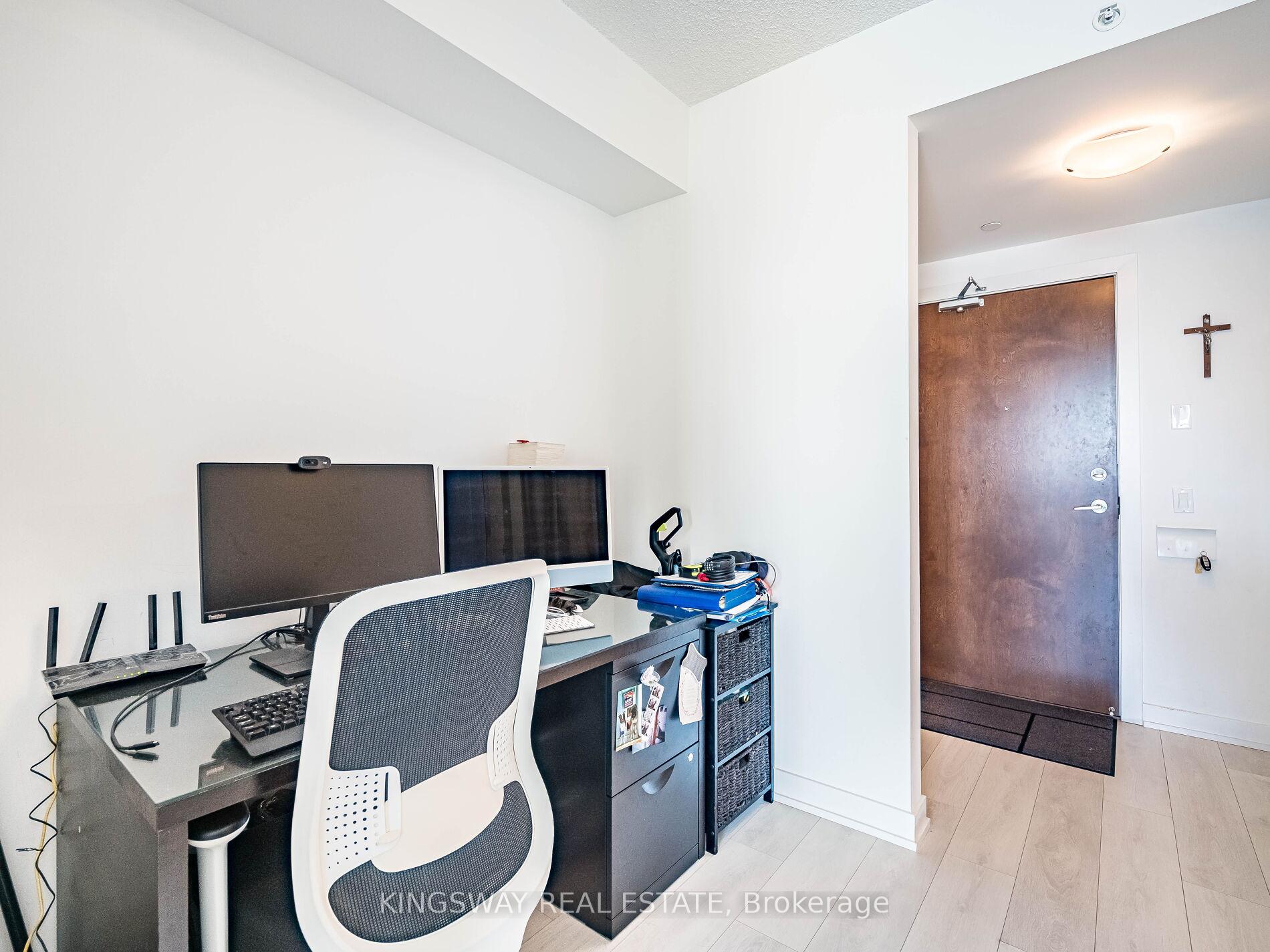 2 Bedrooms Condo at 2200 Lakeshore,  Toronto For sale