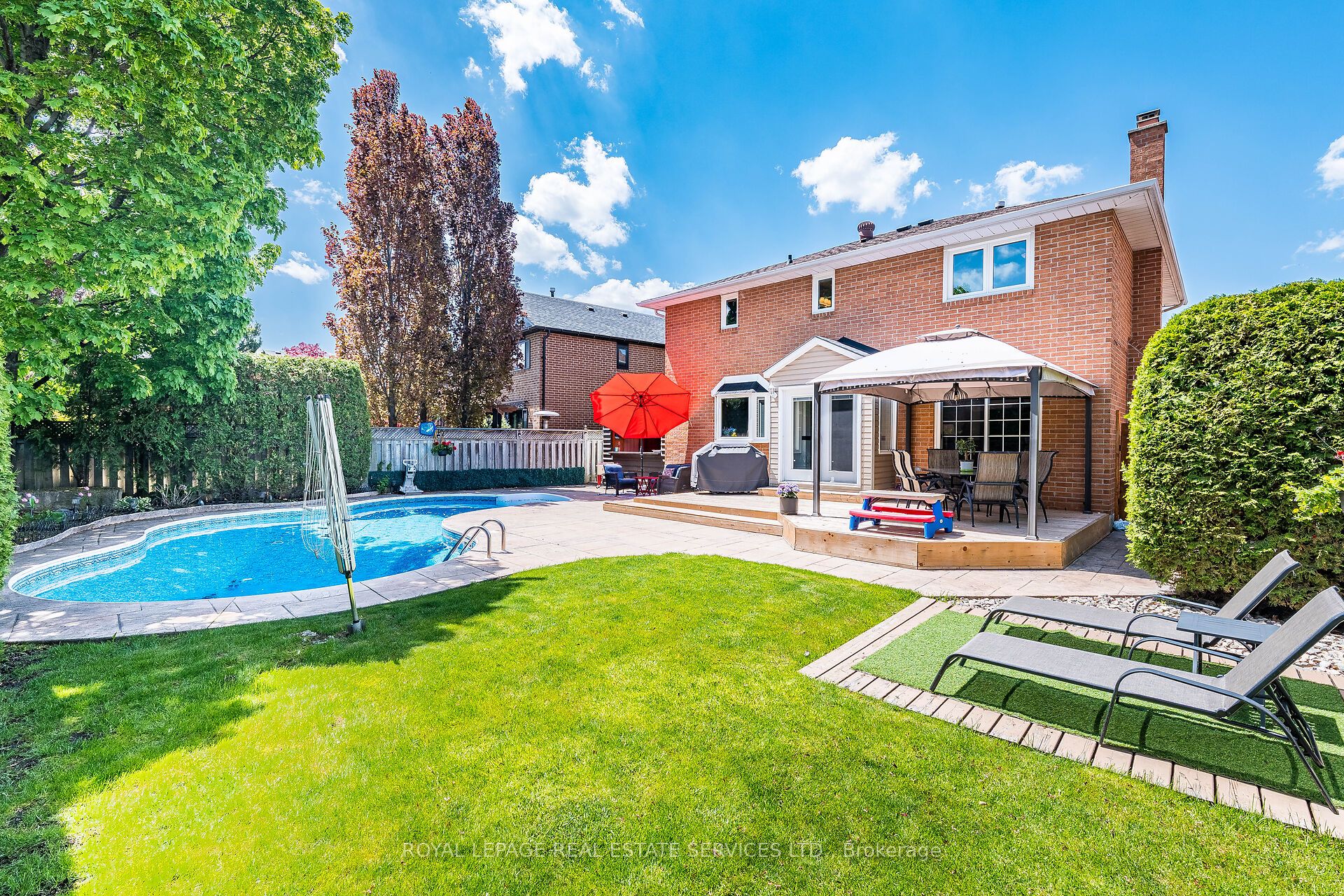 1532 Lovelady Crescent