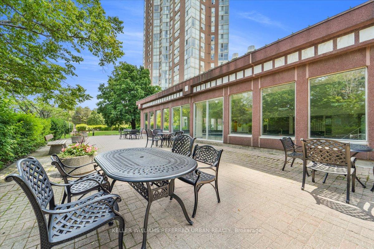 1 Bedroom Condo at 5 Concorde, Toronto For sale