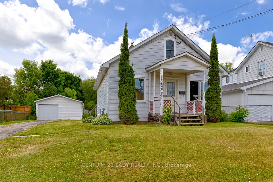 424 Moore