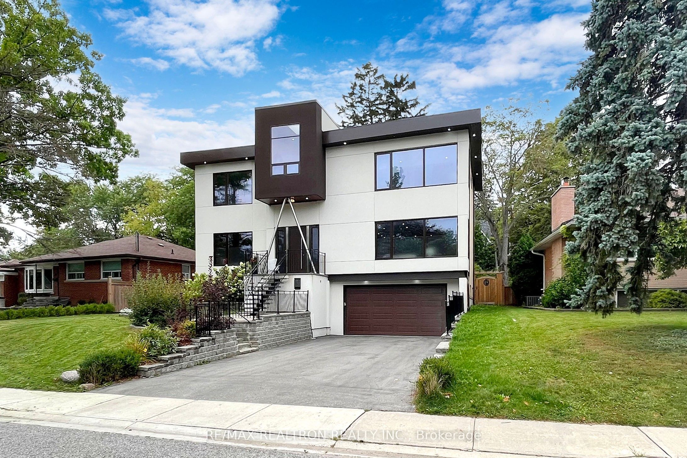 74 Leisure Lane