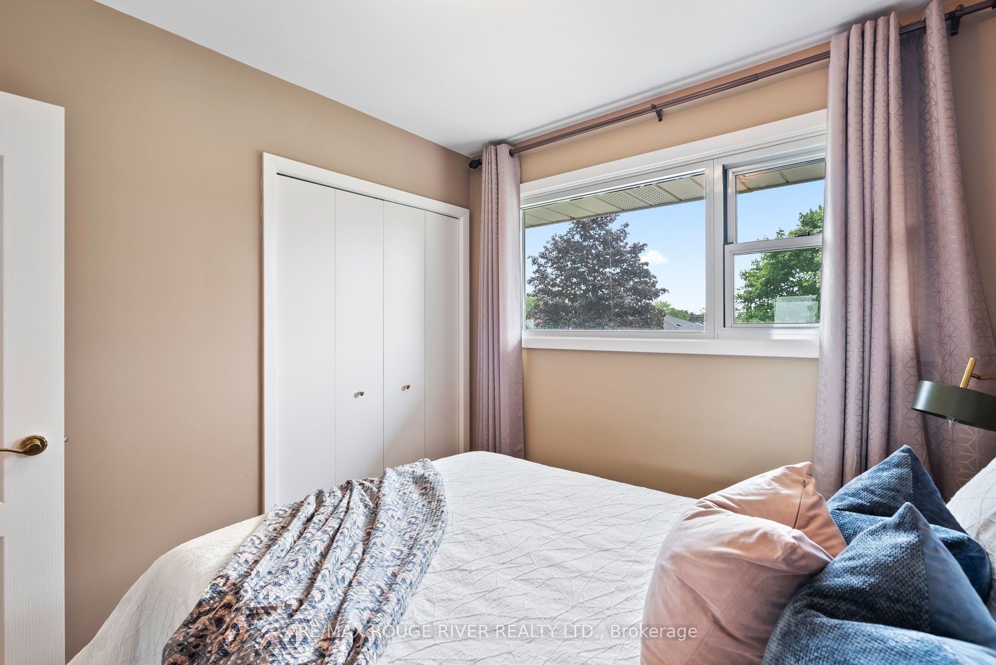 665 Jasmine Crescent