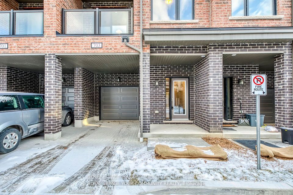 https://trreb-image.ampre.ca/_zDF_J6qTvozeqLPGkUrVDXj6ImQdF6jCyWrwsvcM8w/rs:fit:960:960/wm:.5:so:0:50:.4/wmsh:10/wmt:PHNwYW4gZm9yZWdyb3VuZD0nd2hpdGUnIGZvbnQ9JzY4Jz5ST1lBTCBMRVBBR0UgWU9VUiBDT01NVU5JVFkgUkVBTFRZLCBCcm9rZXJhZ2U8L3NwYW4-/L3RycmViL2xpc3RpbmdzLzQxLzA0LzA5LzQ5L3AvMDIxZTMyMTItZjM5Ni00M2JhLWE4NzEtMTIwMjEyYWYzZGM5LmpwZw.jpg