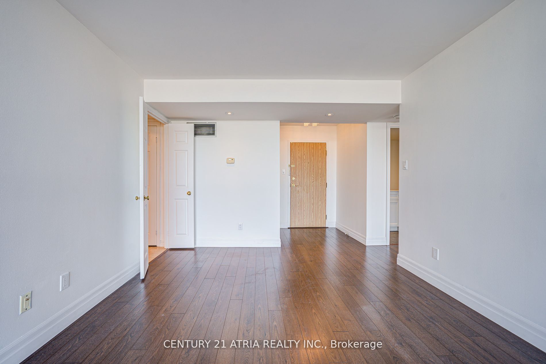 1360 Rathburn Road E, #1505