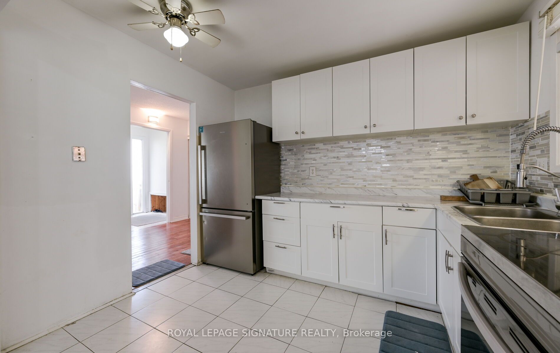 10 Heatherside Court