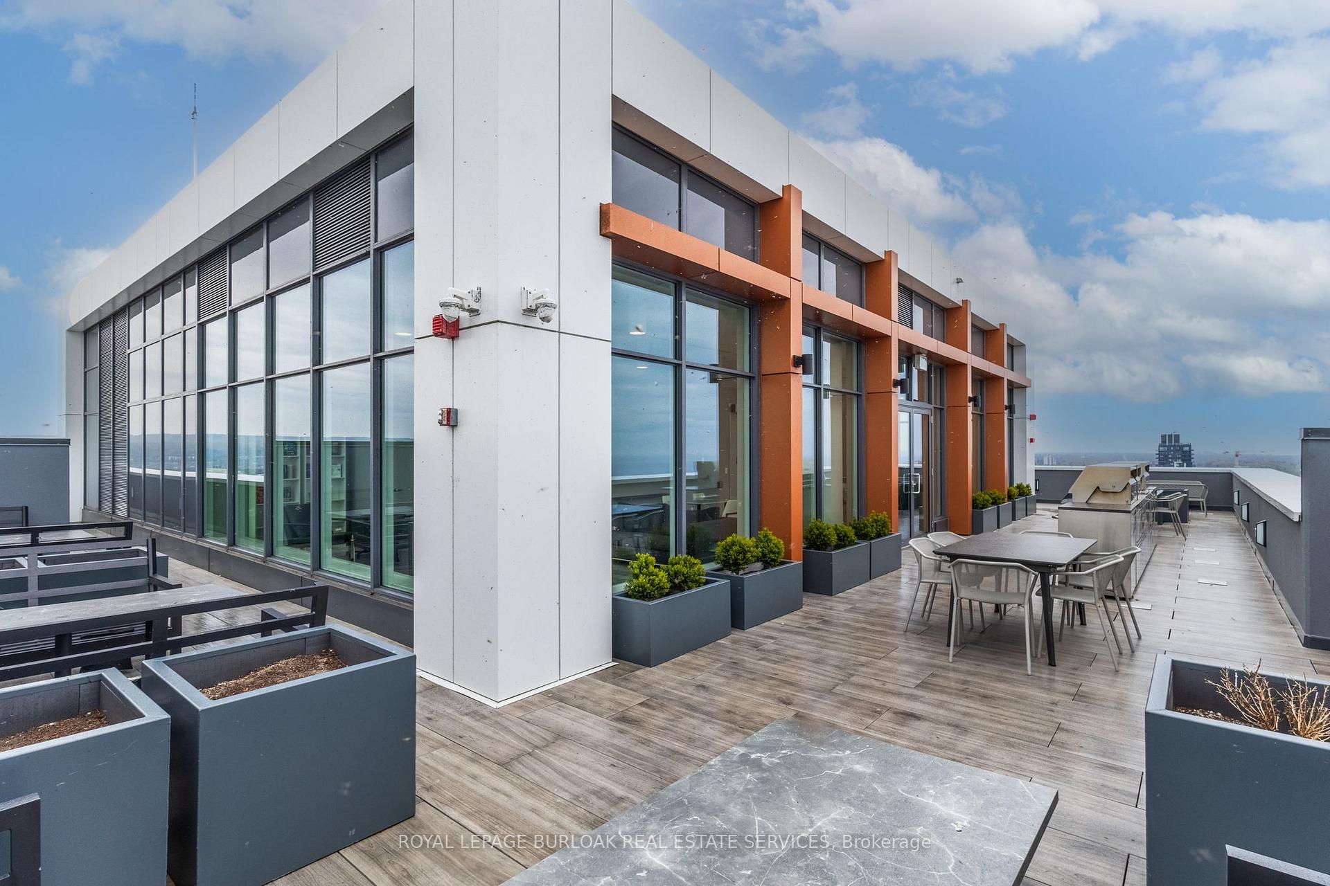 1 Bedroom Condo at 500 Brock, Burlington For sale