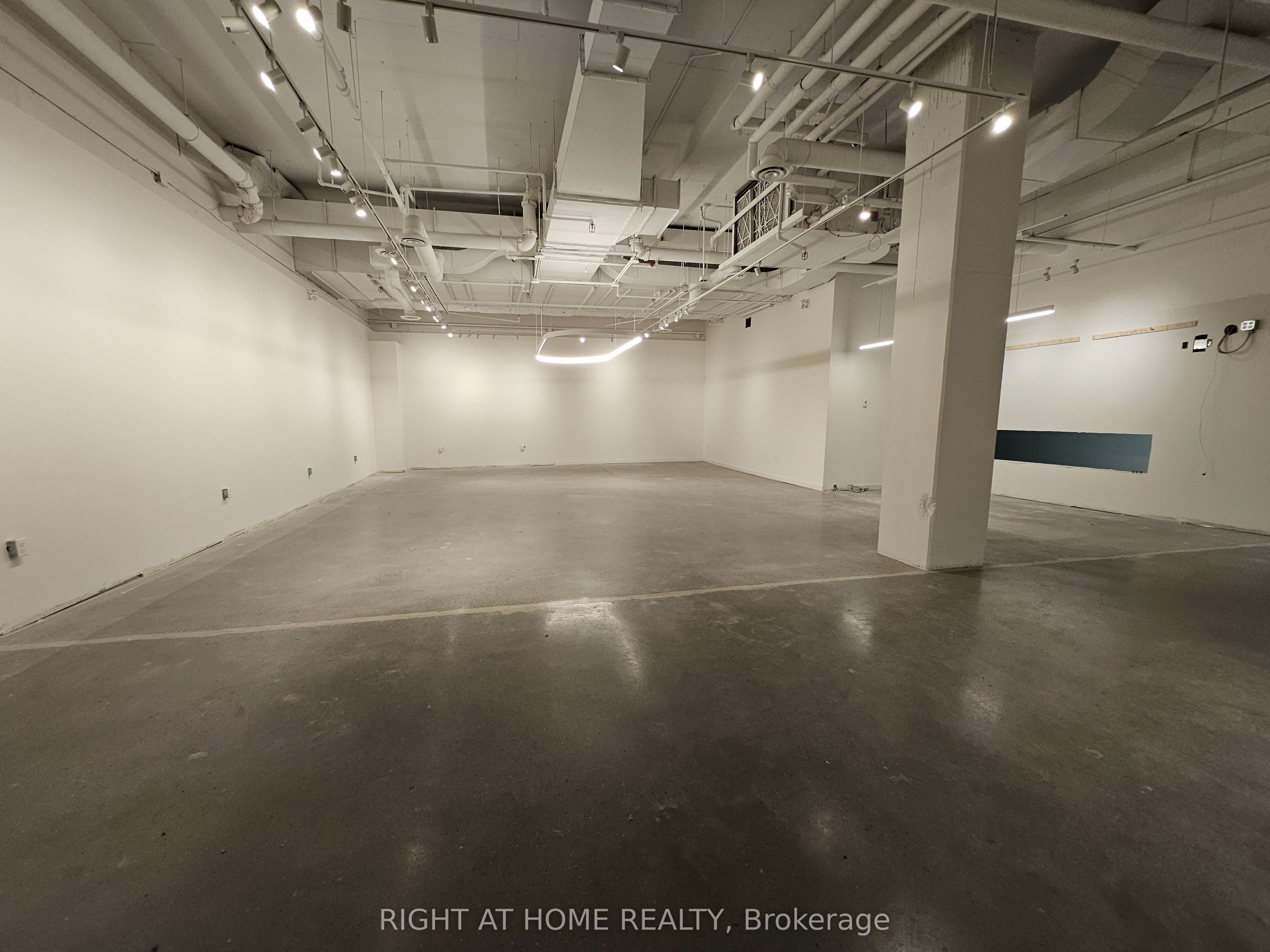 5095 Yonge Street, #A005