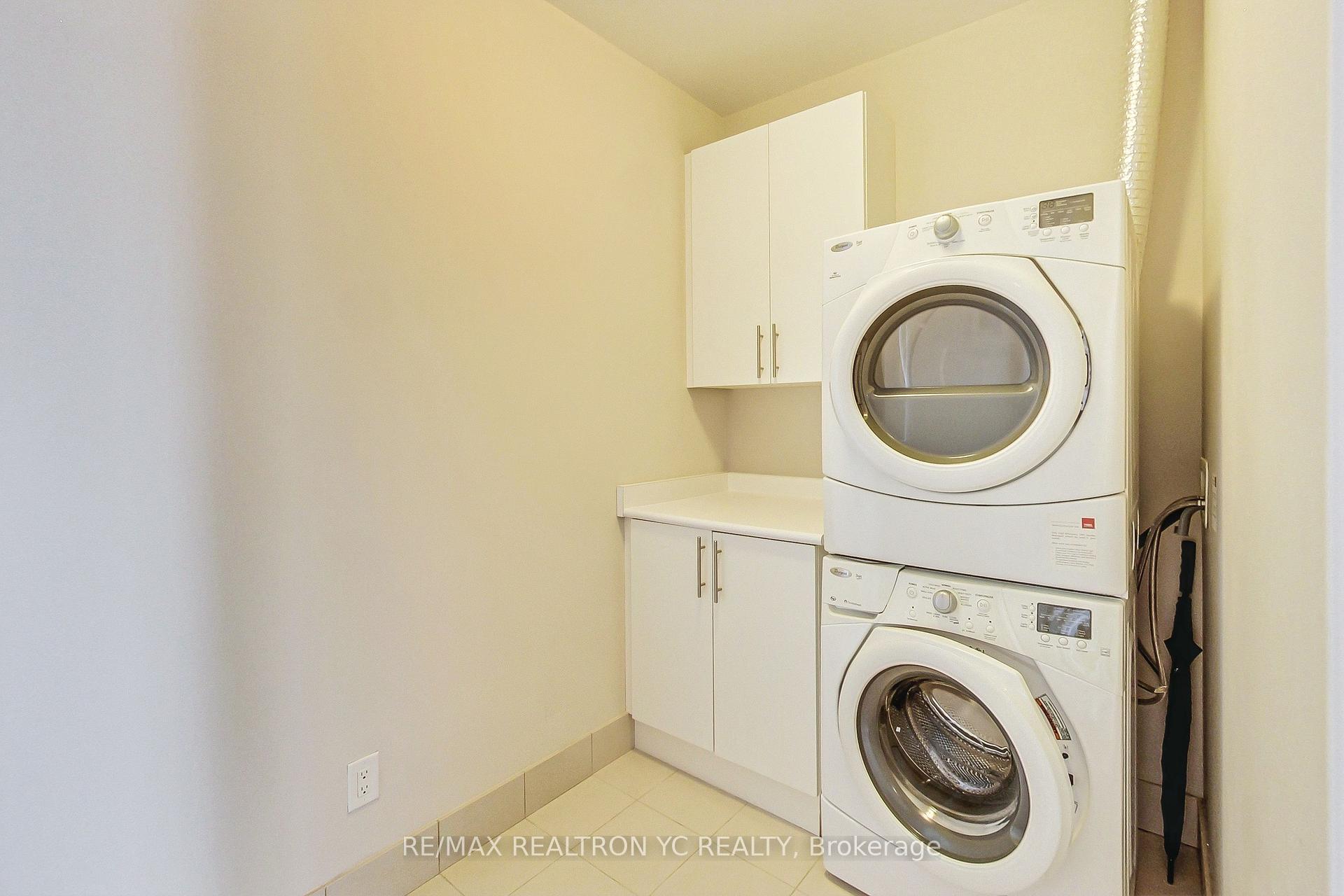 4 Bedrooms Condo at 2 Anndale, Toronto For sale