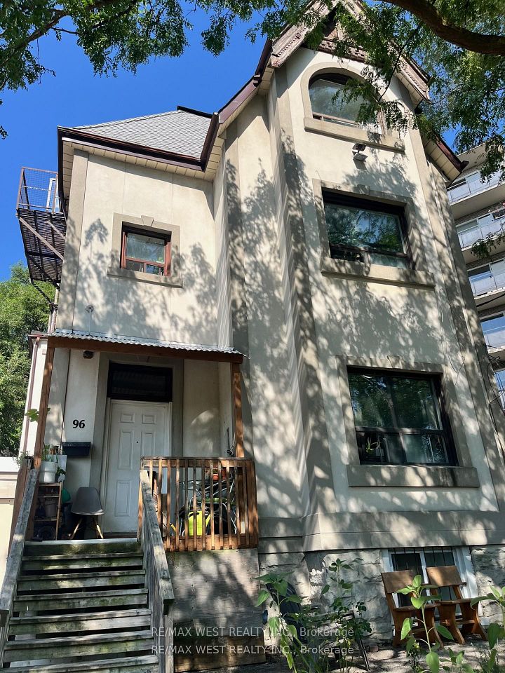 96 Springhurst Avenue