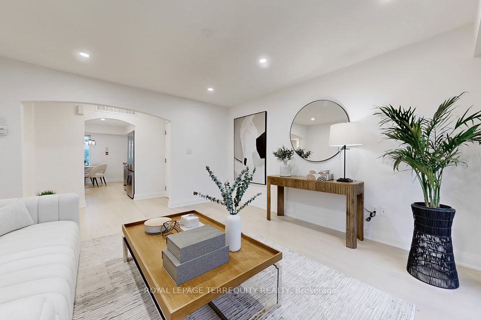 3032 Clayhill