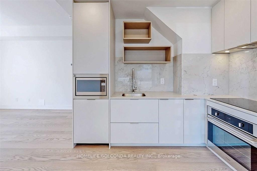 3 Bedrooms Condo at 100 River, Toronto For sale