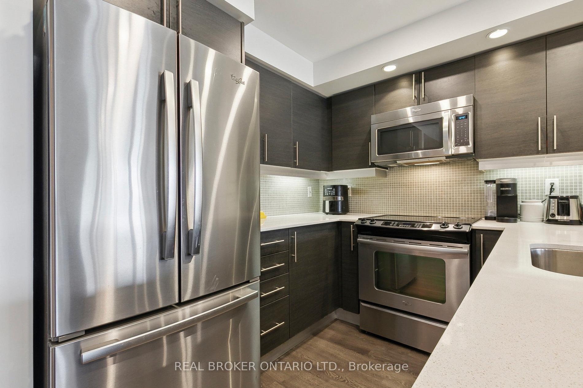 3 Bedrooms Condo at 85 East Liberty,  Toronto For sale