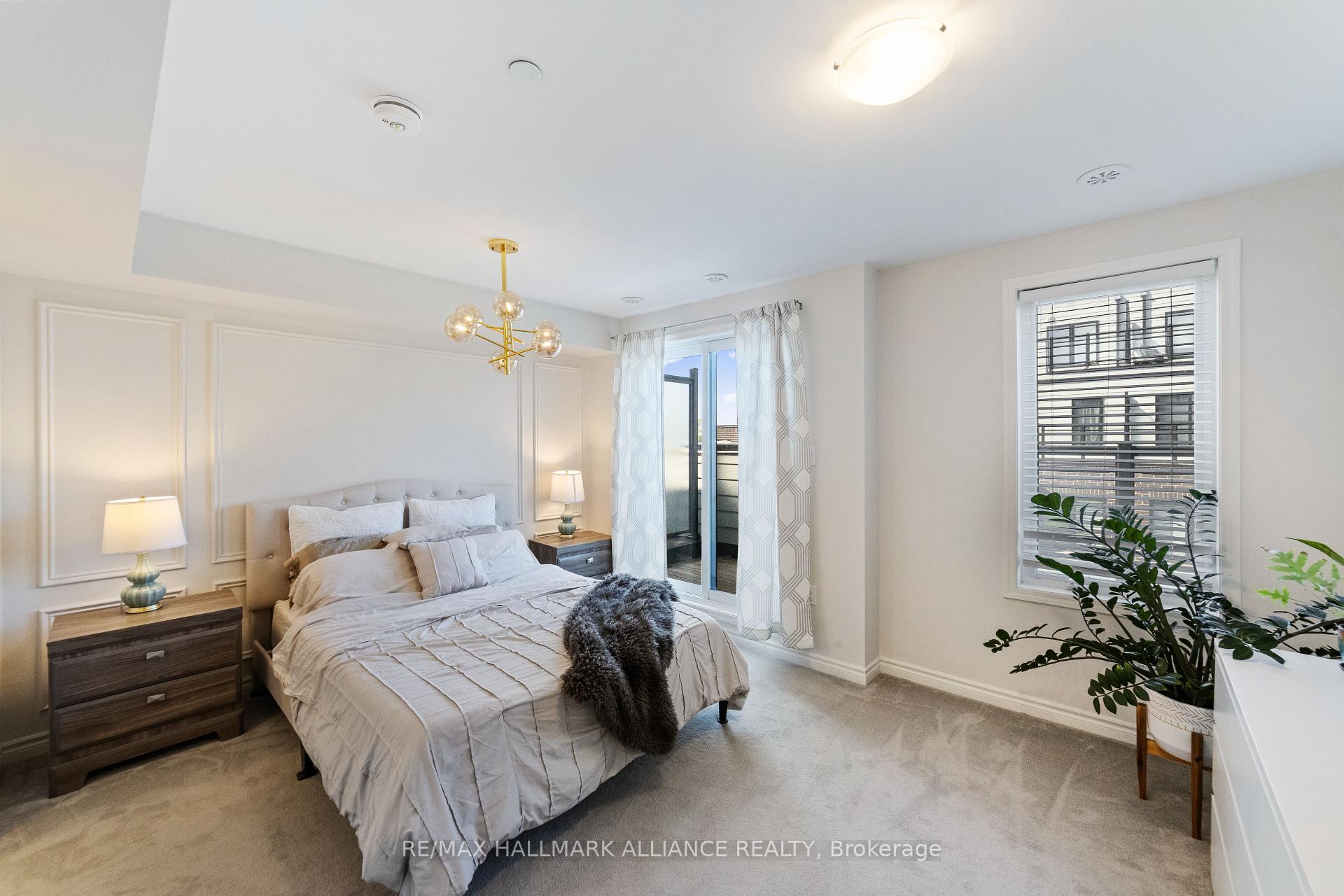 3 Bedrooms Condo at 1150 Stroud, Mississauga For sale