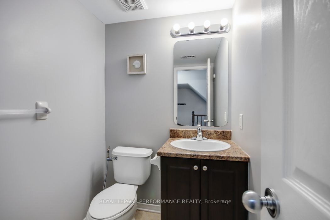 700 Reardon Private, #209